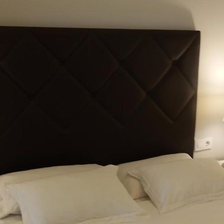 Apartamentos Marina Beach Valencia Exteriör bild